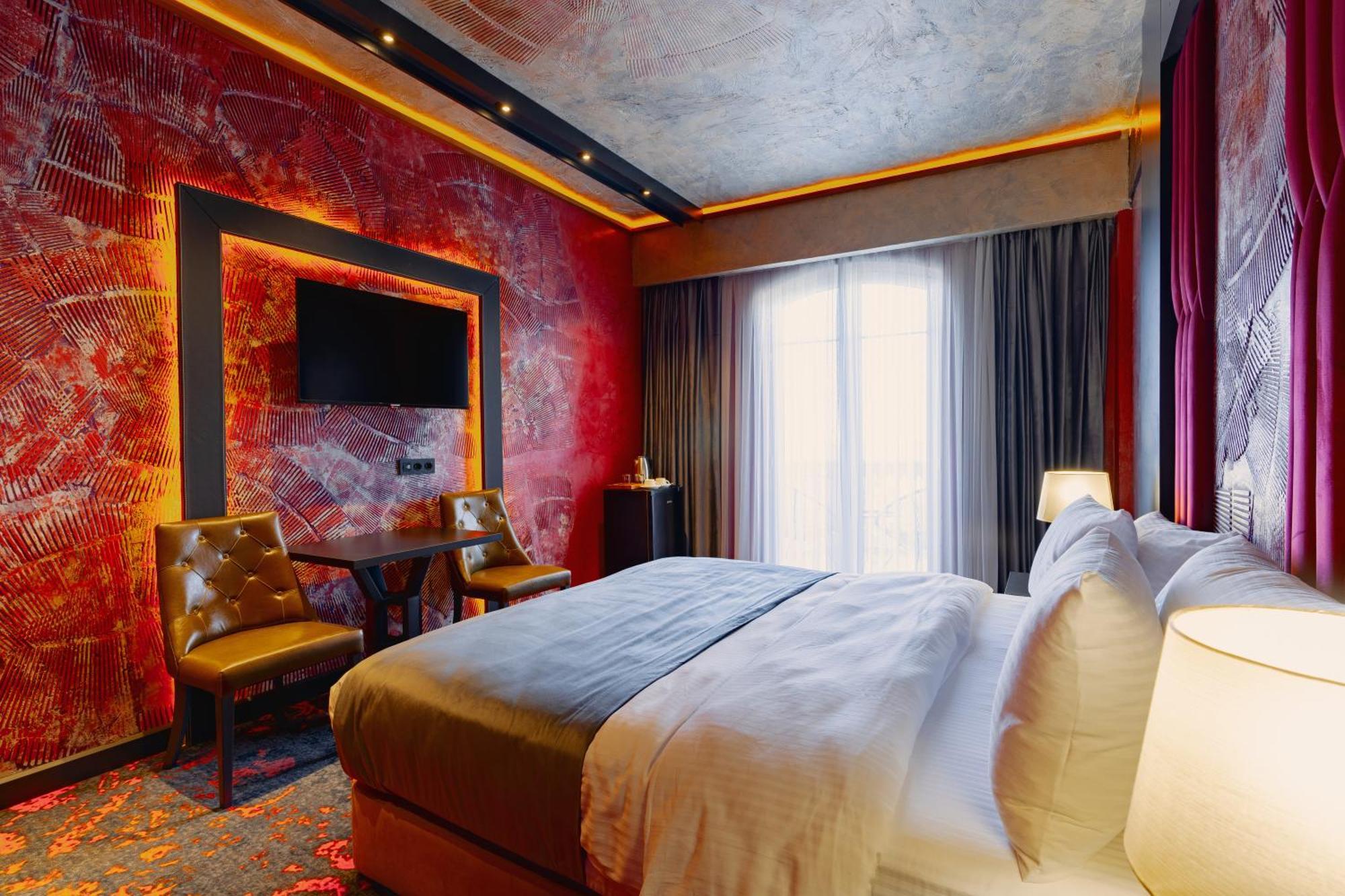 Tapis Rouge Design Boutique Hotel Батуми Екстериор снимка Deluxe room